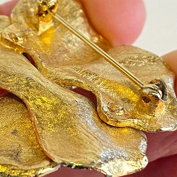 Hand Painted Enamel Pansy Brooch Gold Tone Blue Rhinestone Faux Pearl Floral Pin - Picture 13 of 13